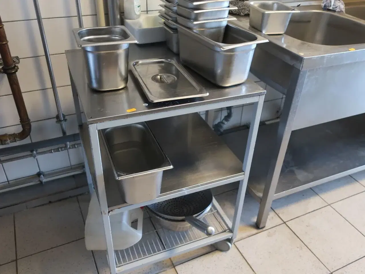 Billede 5 - Dobbelt vaskebord uden armatur