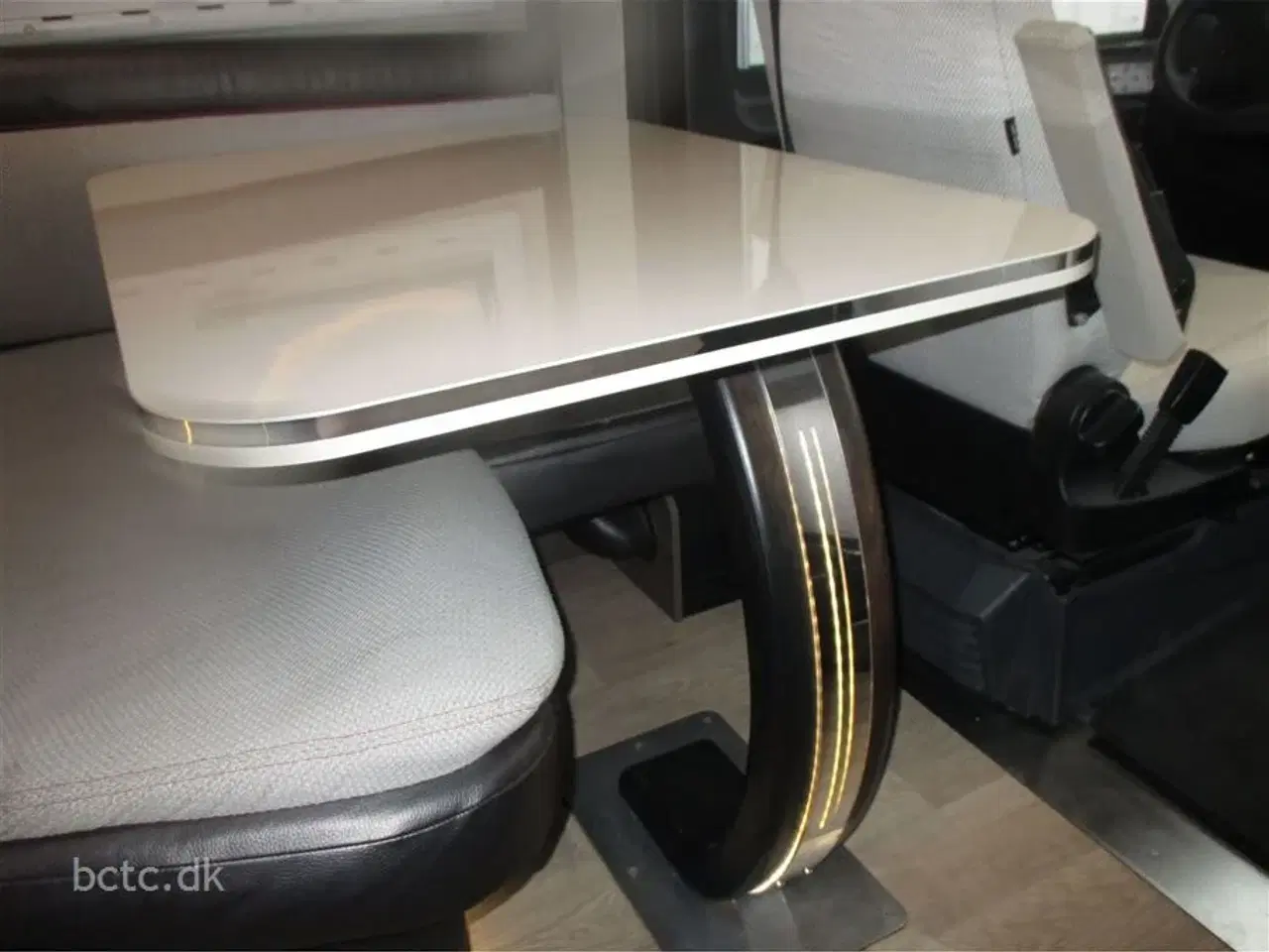 Billede 21 - 2018 - McLouis Nevis 73 G