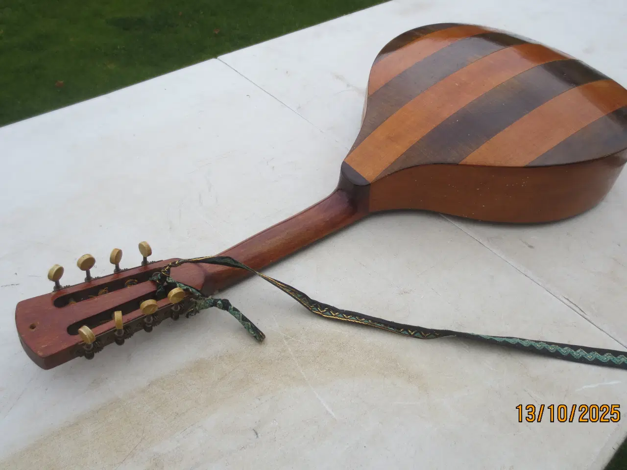 Billede 6 - 1 stk Mandolin  længde 73 cm 