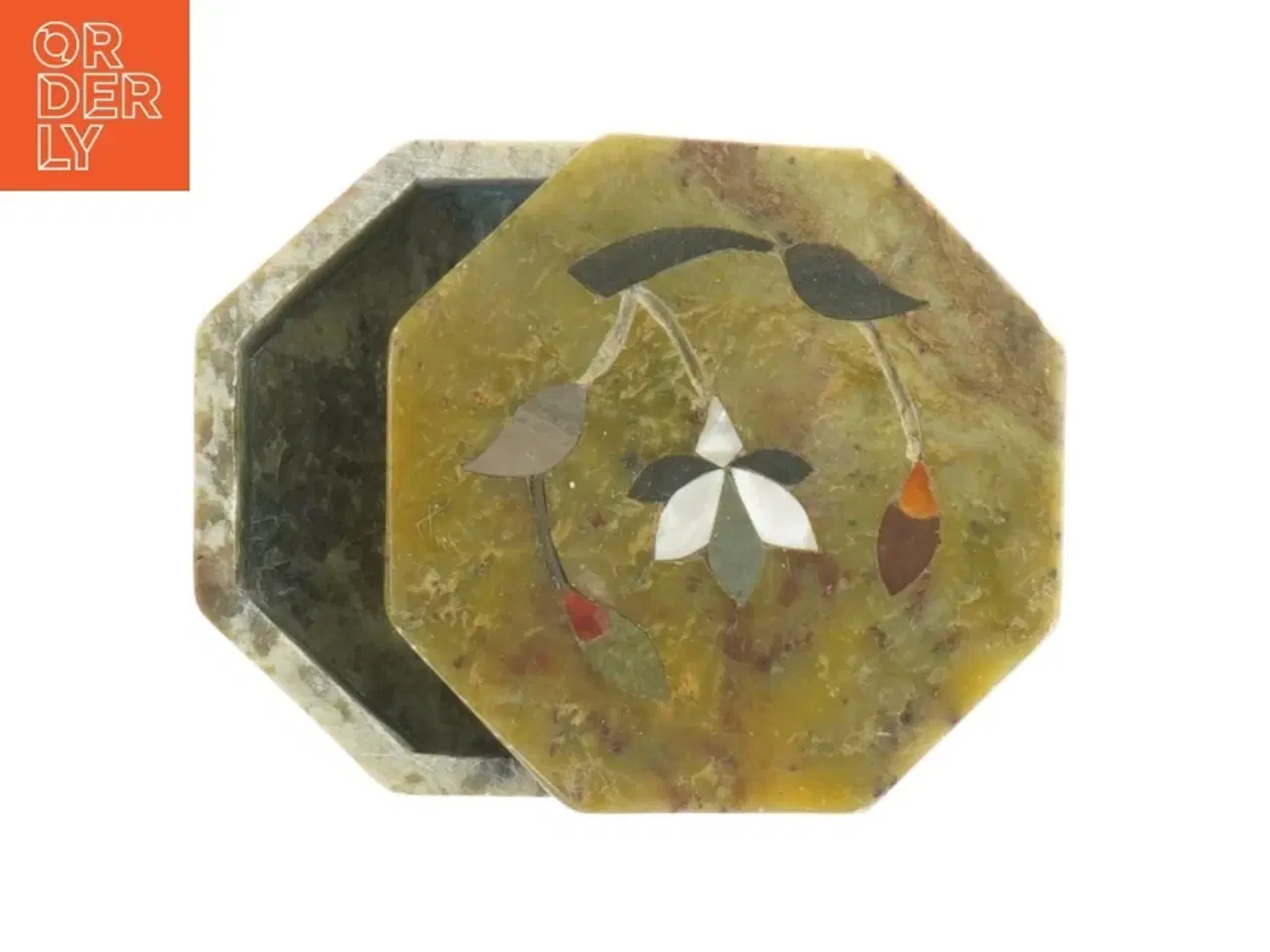 Billede 4 - Æske i sten med indlagt mønster (str. 8x3,5 cm)