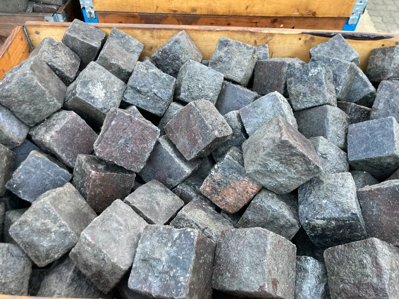 Billede 3 - Chaussesten rød brune slidte