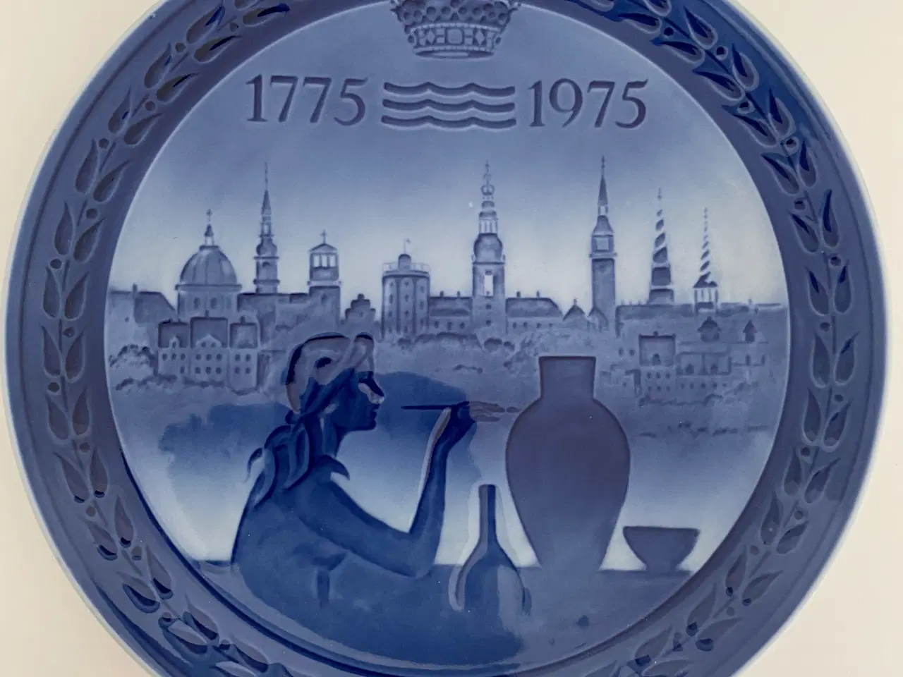 Billede 1 - Royal Copenhagen 200 år - 1775-1975,