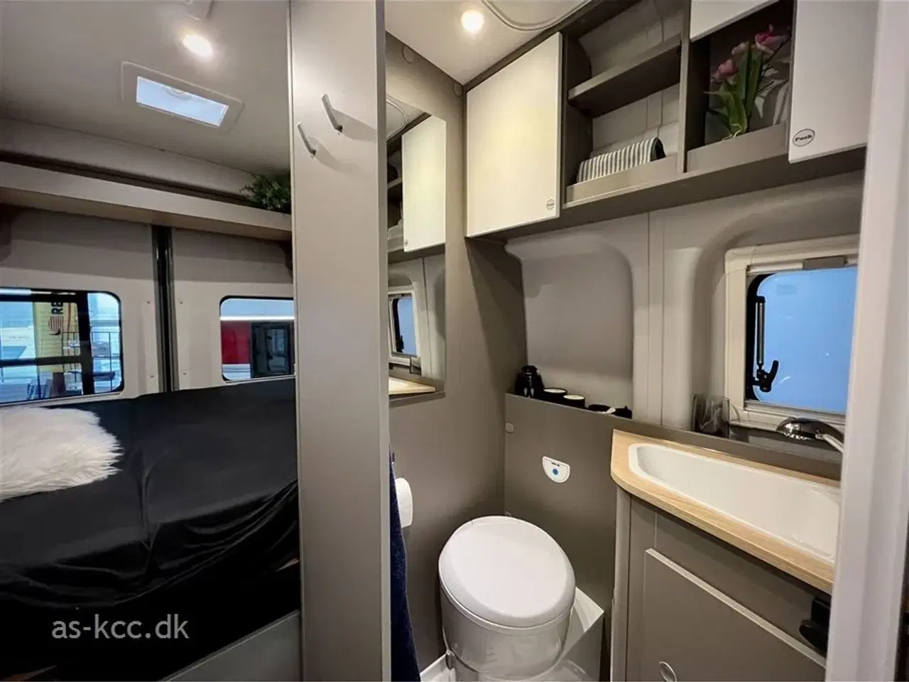 Billede 20 - 2024 - LMC Innovan 590 Active Automat gear Ny LMC Inovan 590 Active med Automatgear, 140 HK og den har kun kørt 4.070 KM