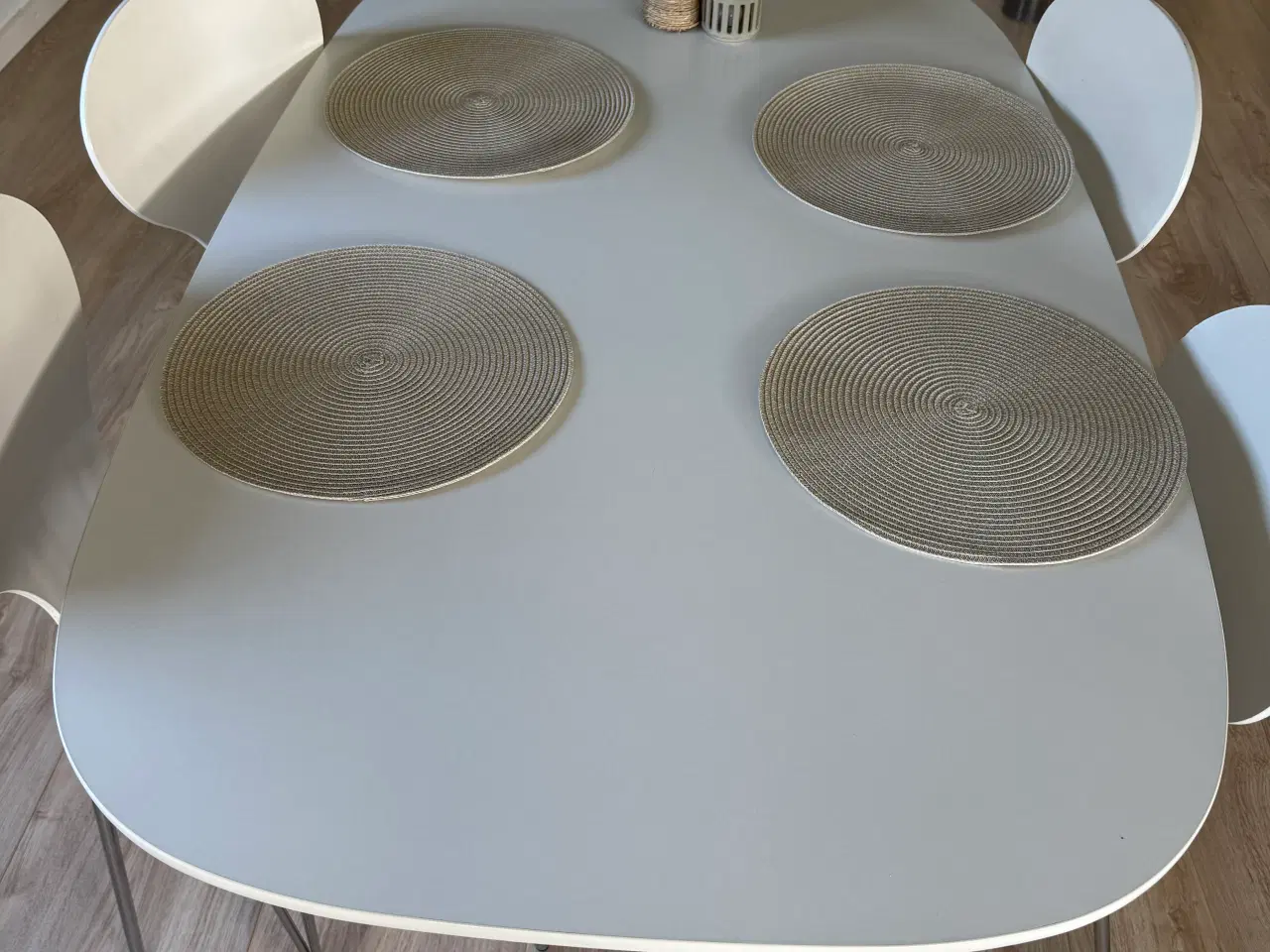 Billede 1 - Spisebord