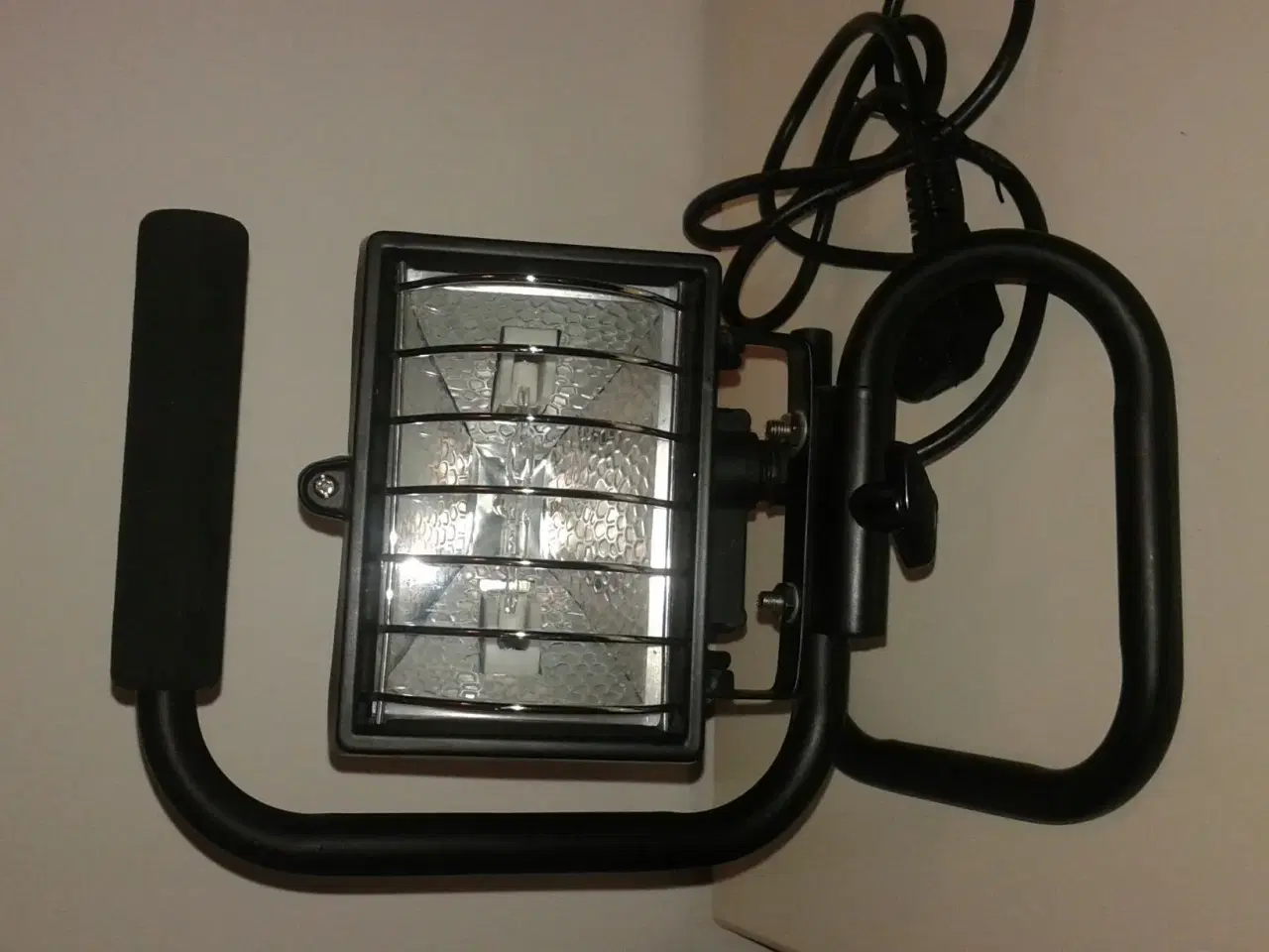 Billede 1 - Lampe/arbejdslampe Halogen projektør150W