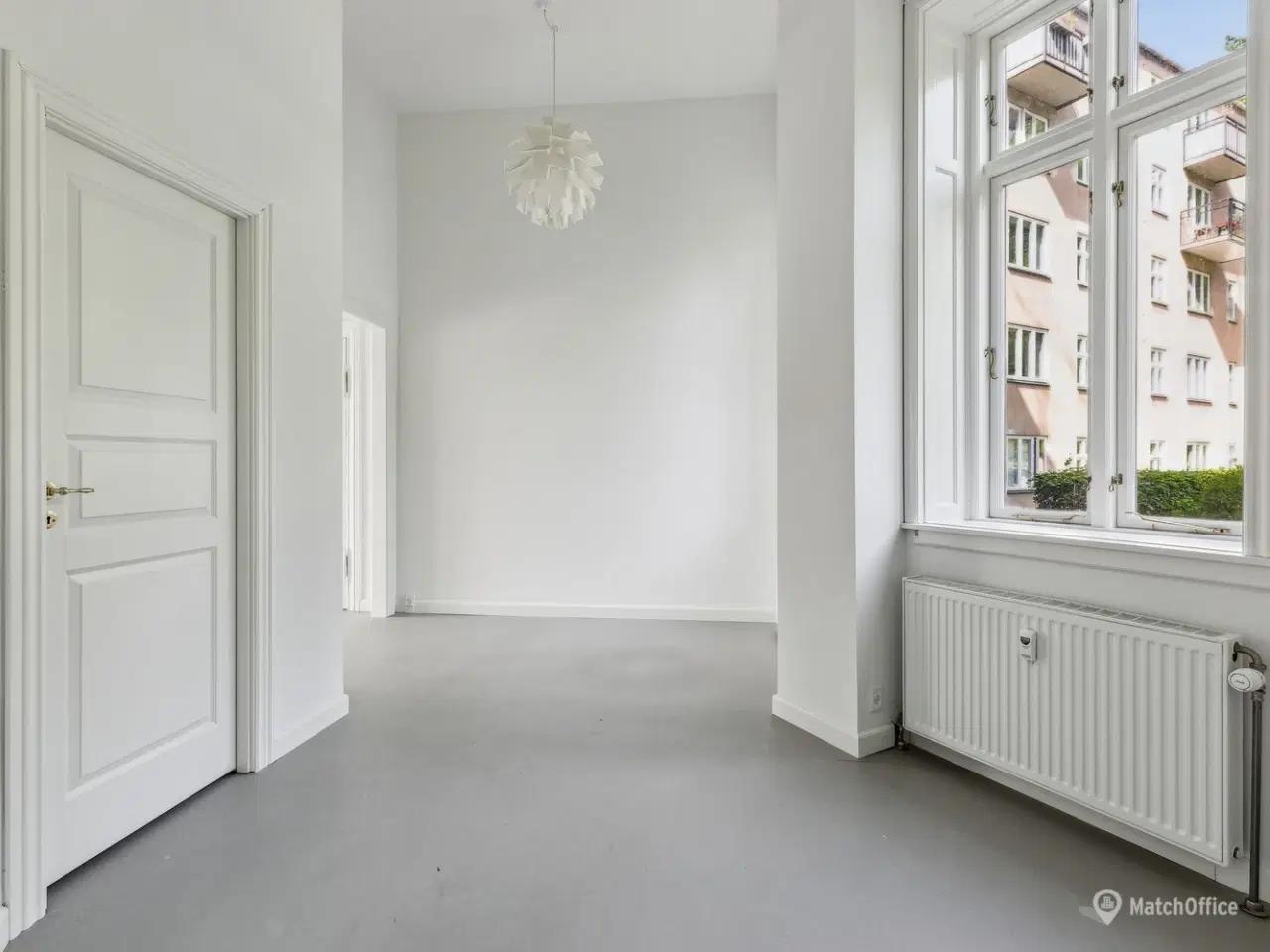 Billede 8 - 73 m² chamerende lejemål med flot lysindfald.