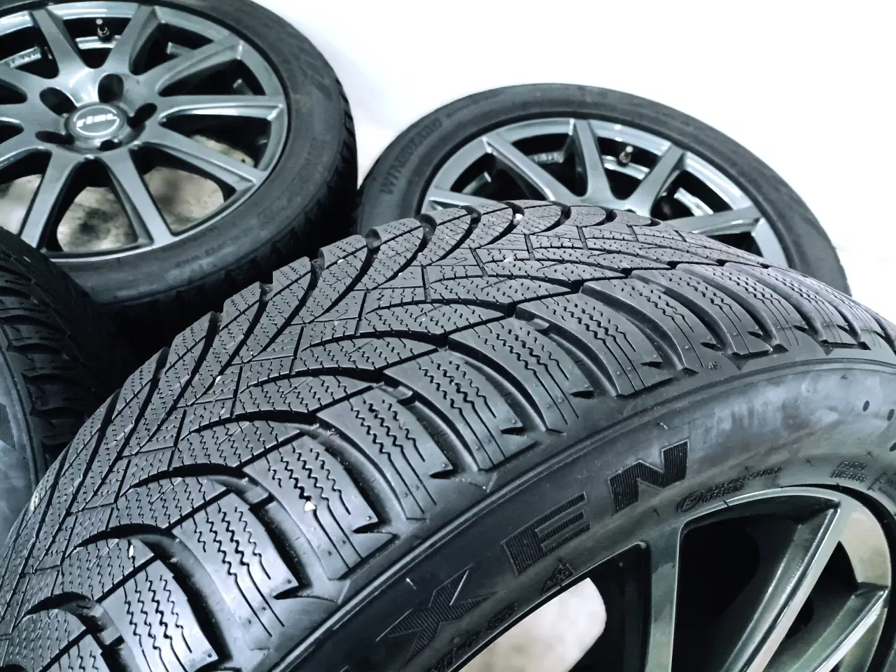 Billede 7 - 5x108 17" ET47 nav 70ø Rial vintersæt inkl.TPMS 