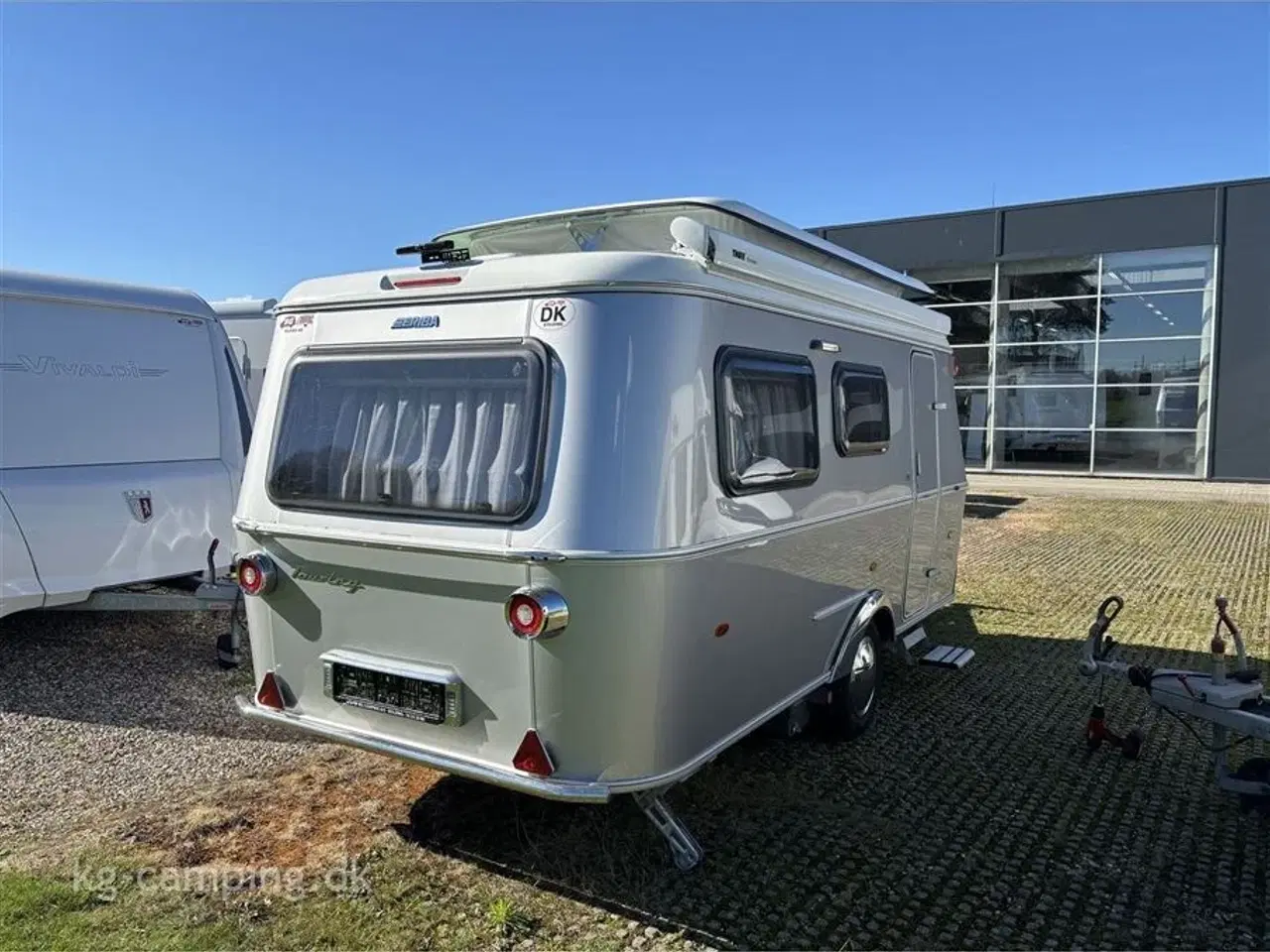 Billede 4 - 2023 - Eriba Touring 560   Ikonisk retrodesign møder moderne komfort