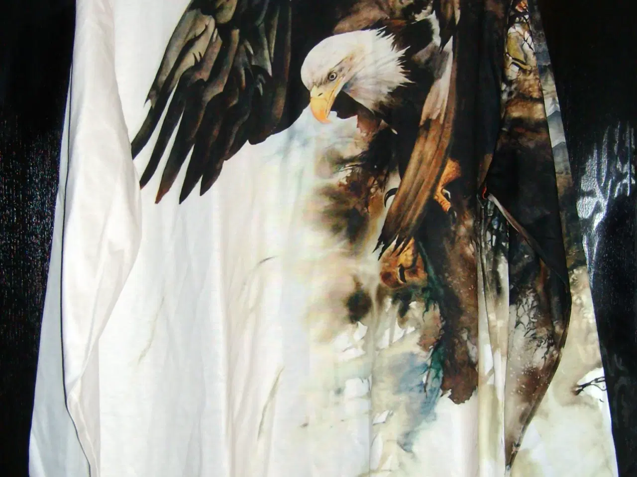 Billede 3 - Hvid ørne T-shirt / langærmet bluse / hættetrøje