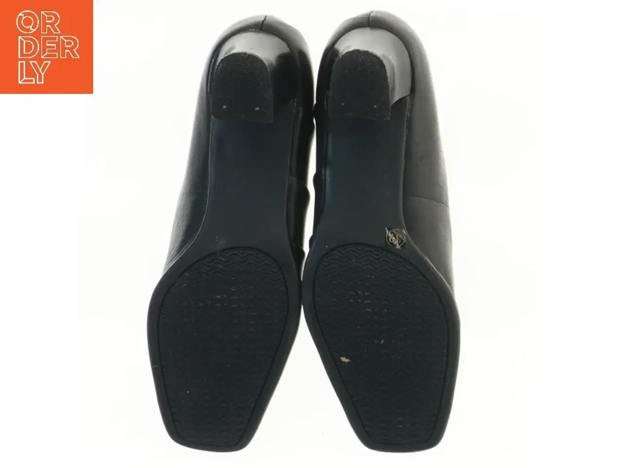 Billede 3 - Sorte lædersko med hæl, størrelse 37 (str. 37 )