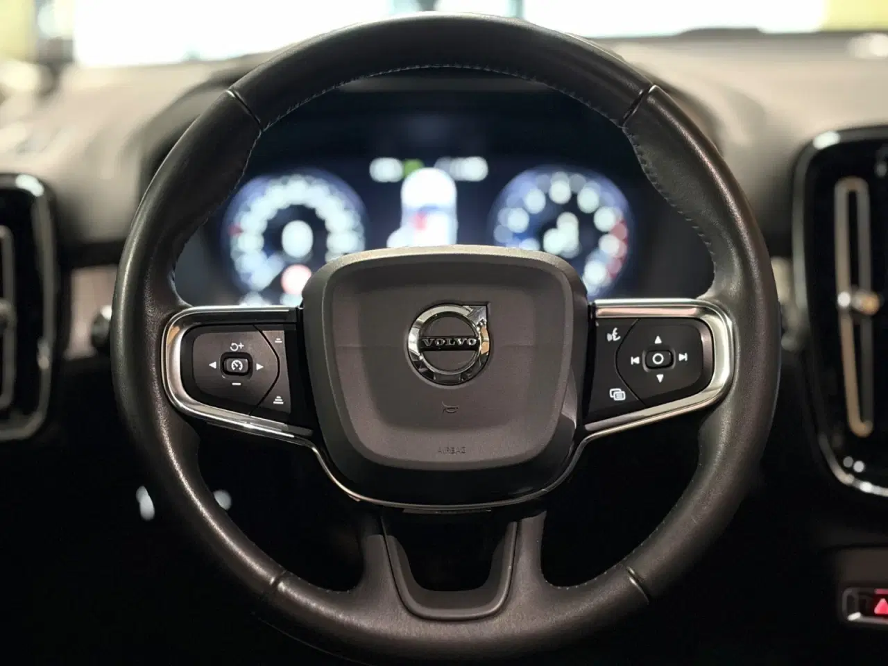 Billede 11 - Volvo XC40 2,0 T4 190 Momentum aut.