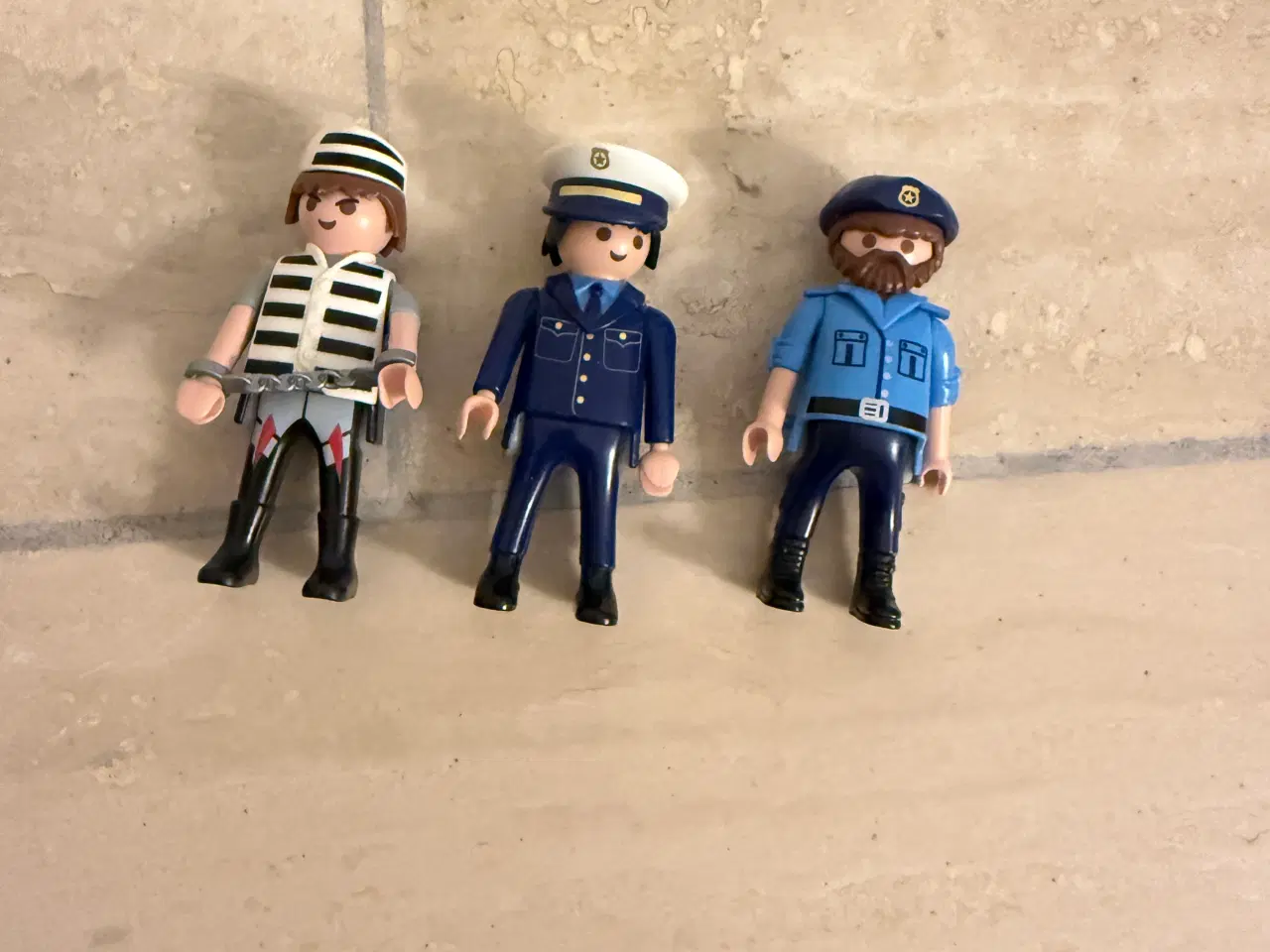 Billede 8 - Playmobil politistation med fængsel