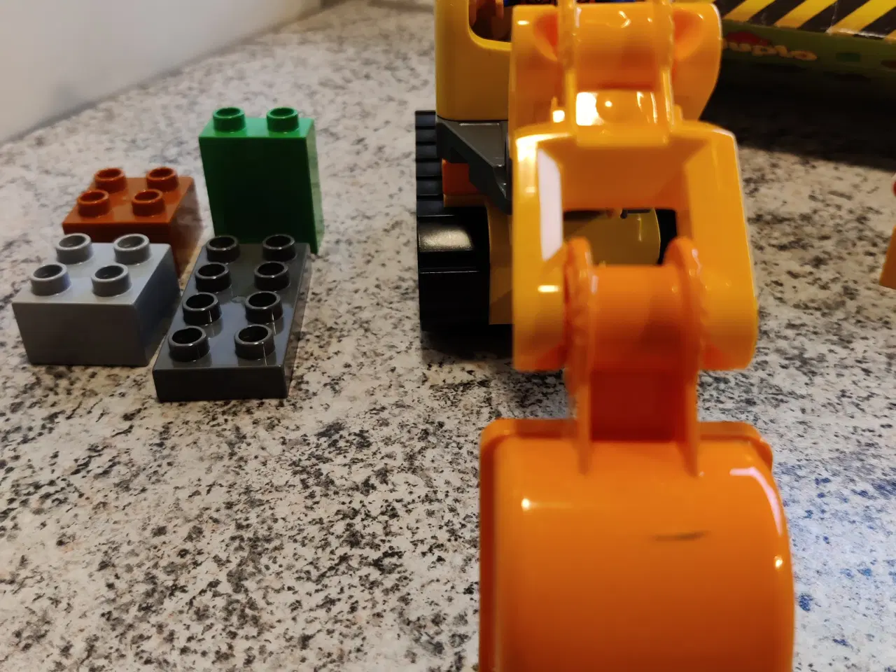 Billede 6 - Lego Duplo 10812 gravemaskine og lastbil 