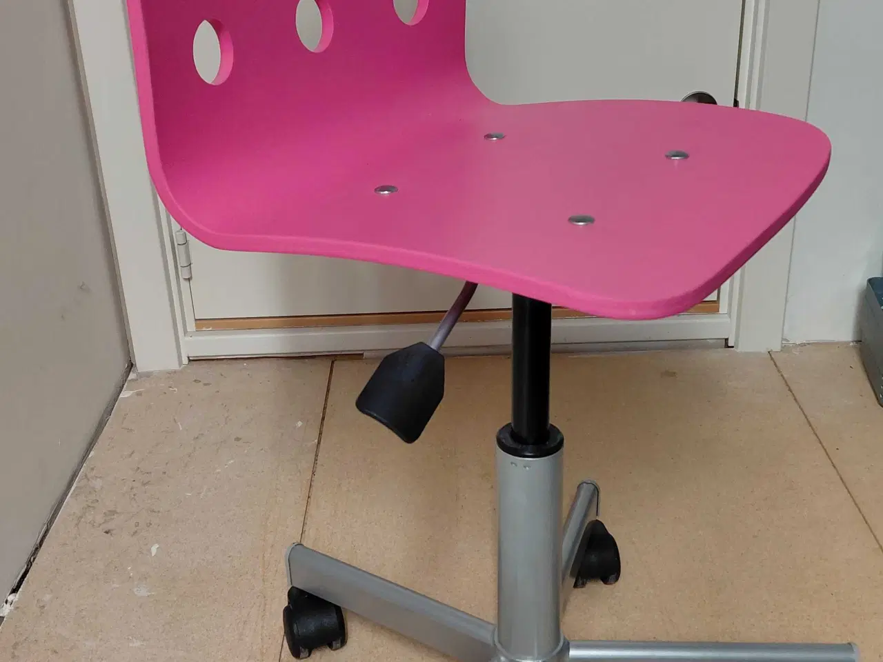 Billede 2 - Skrivebordsstol sælges