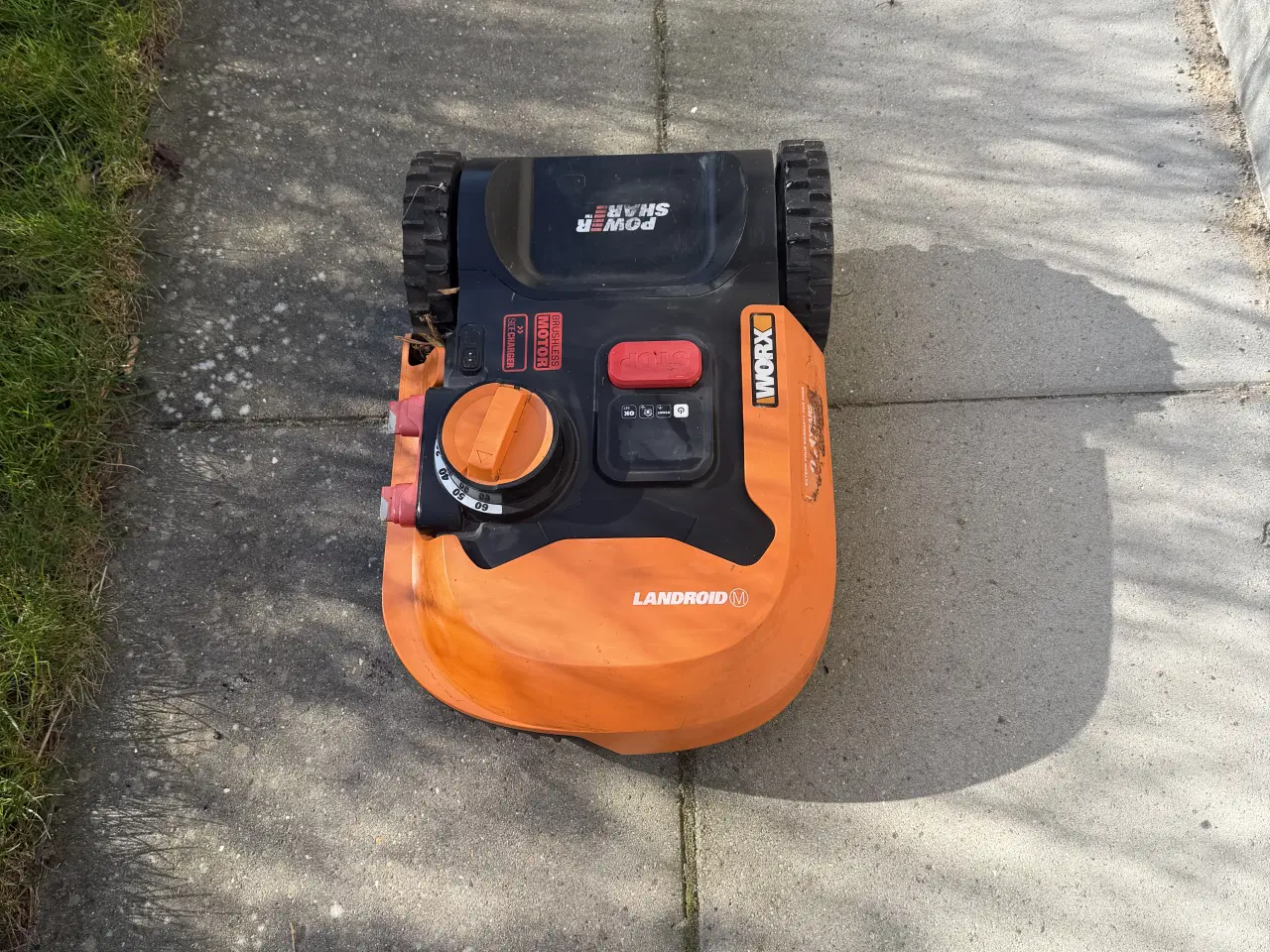 Billede 1 - Worx robotplæneklipper M500