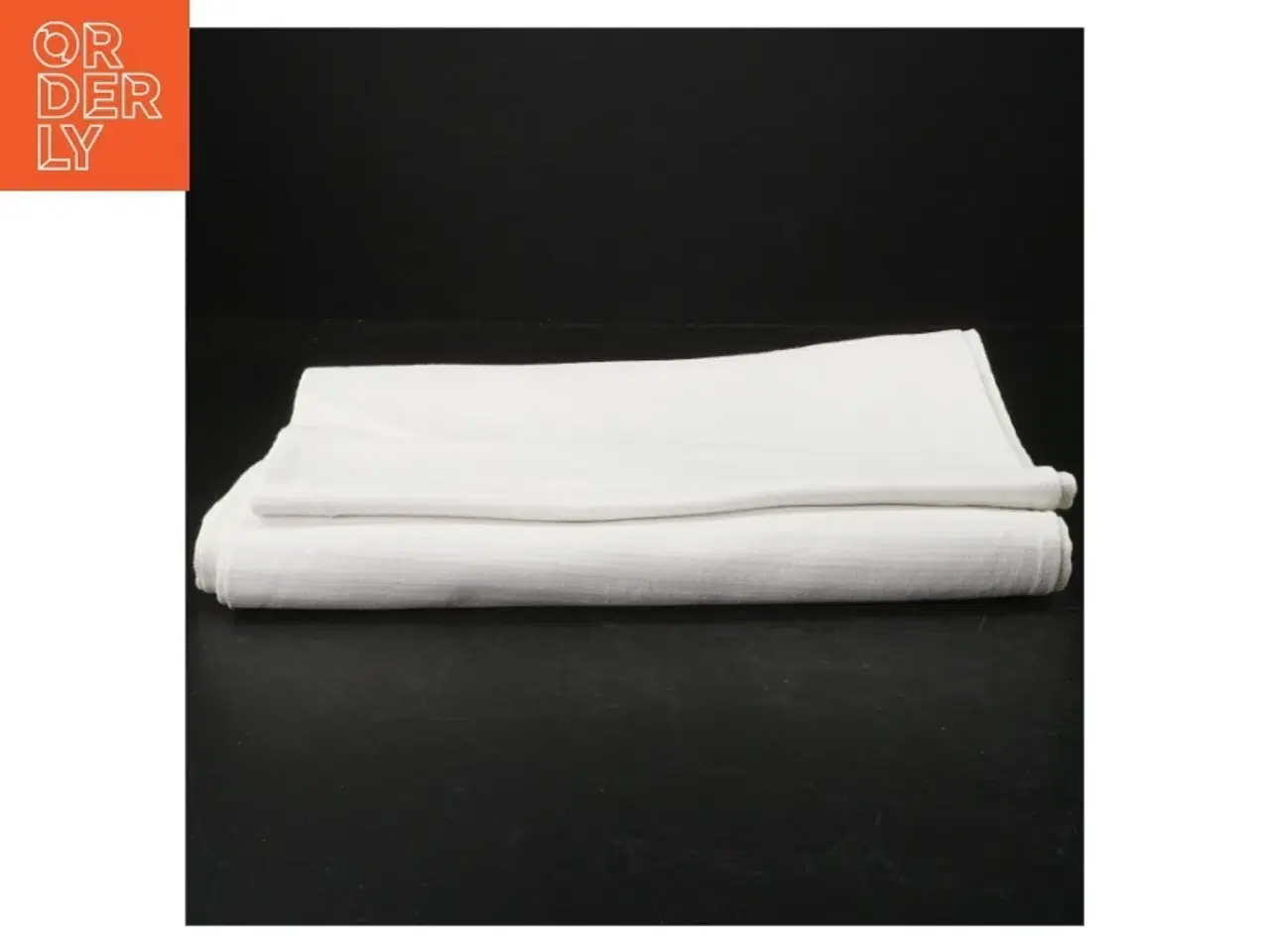 Billede 2 - Hvid dug (str. 135 x 108 cm)