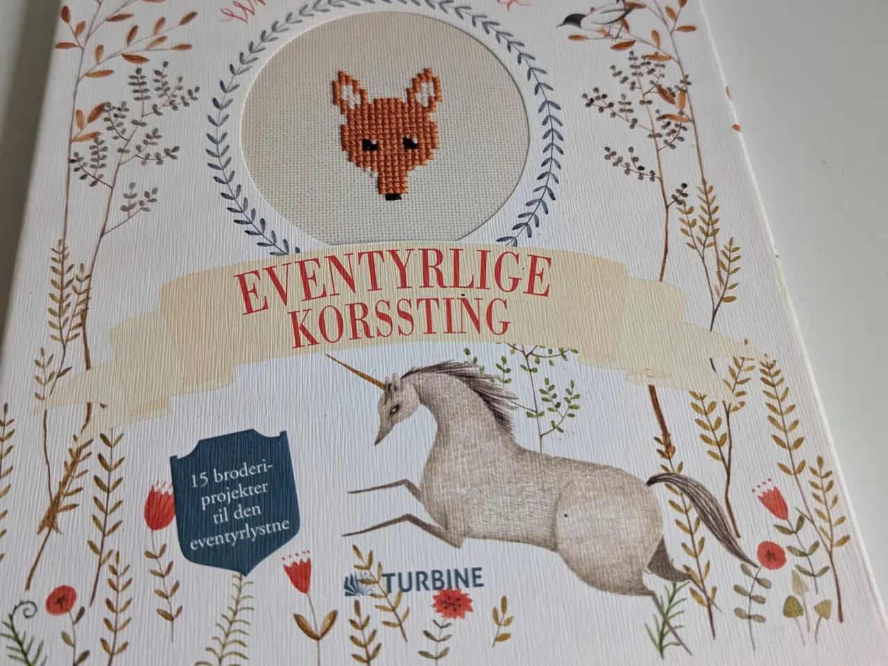 Billede 1 - Eventyrlige korssting bog mønstre 