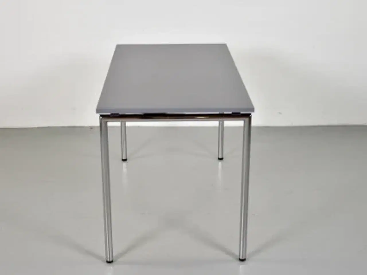 Billede 2 - Four design klapbord med grå bordplade og krom stel