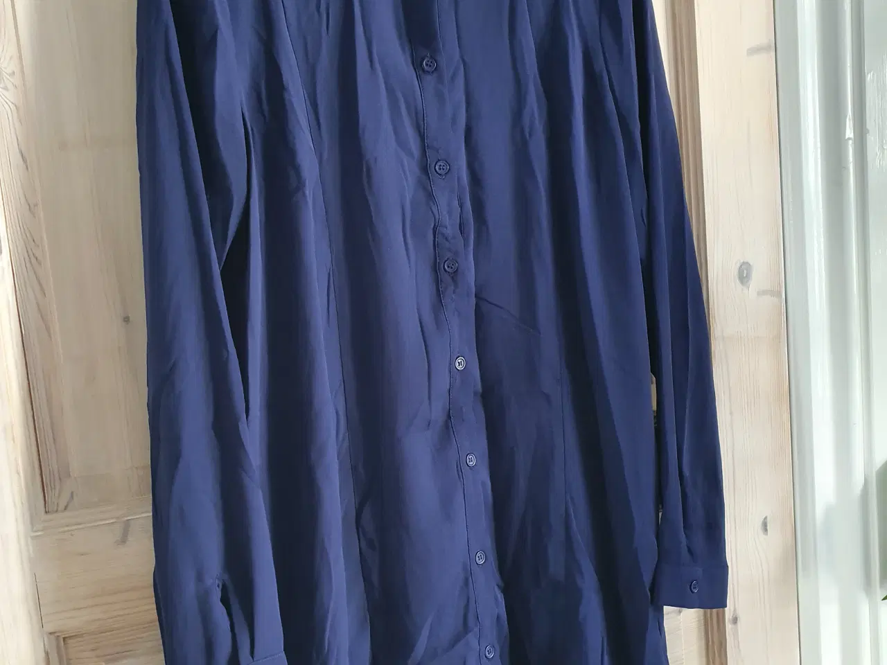 Billede 1 - Seduce kongeblå skjortekjole