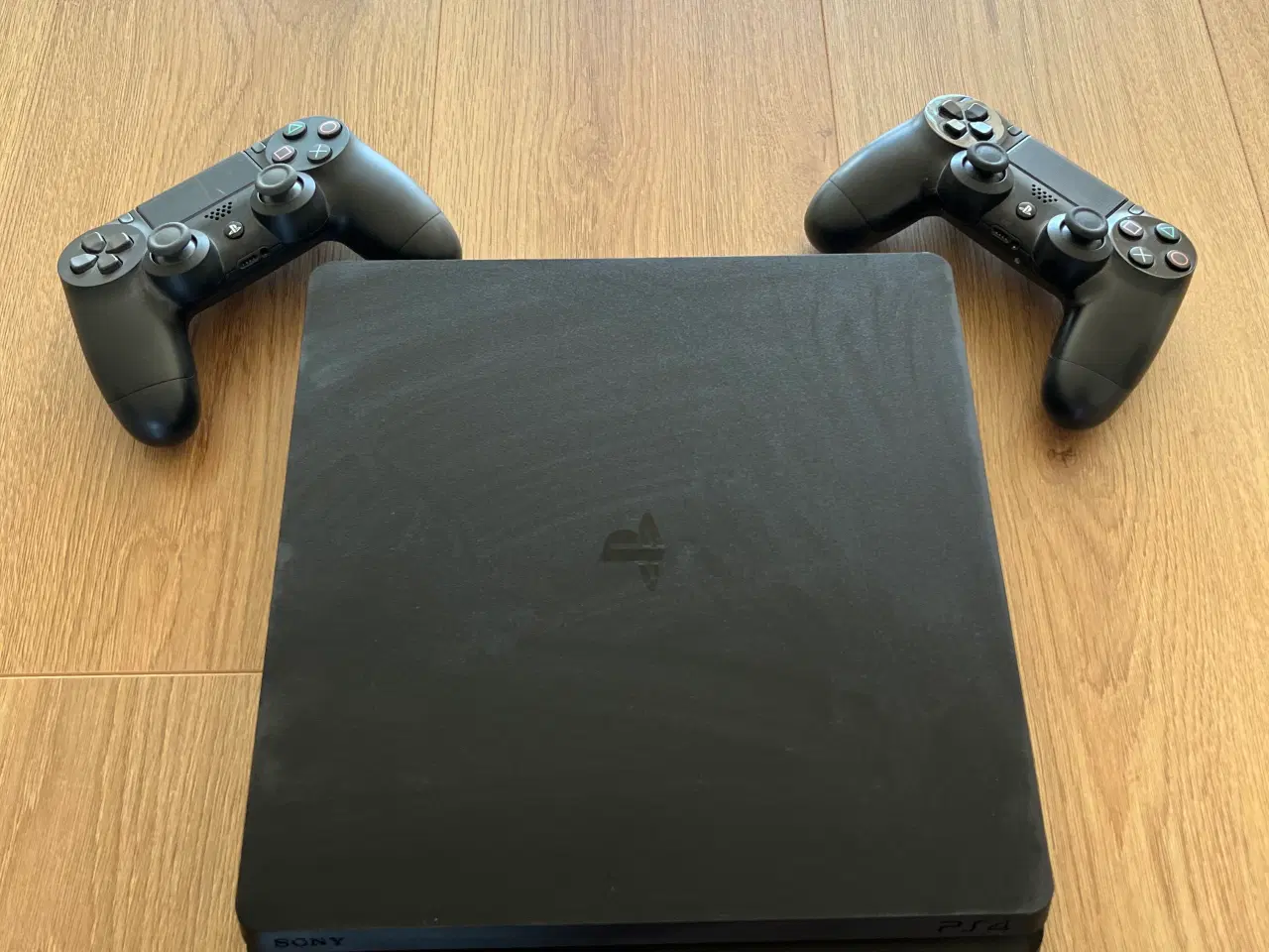 Billede 2 - Playstation 4 med 2 konsoller 