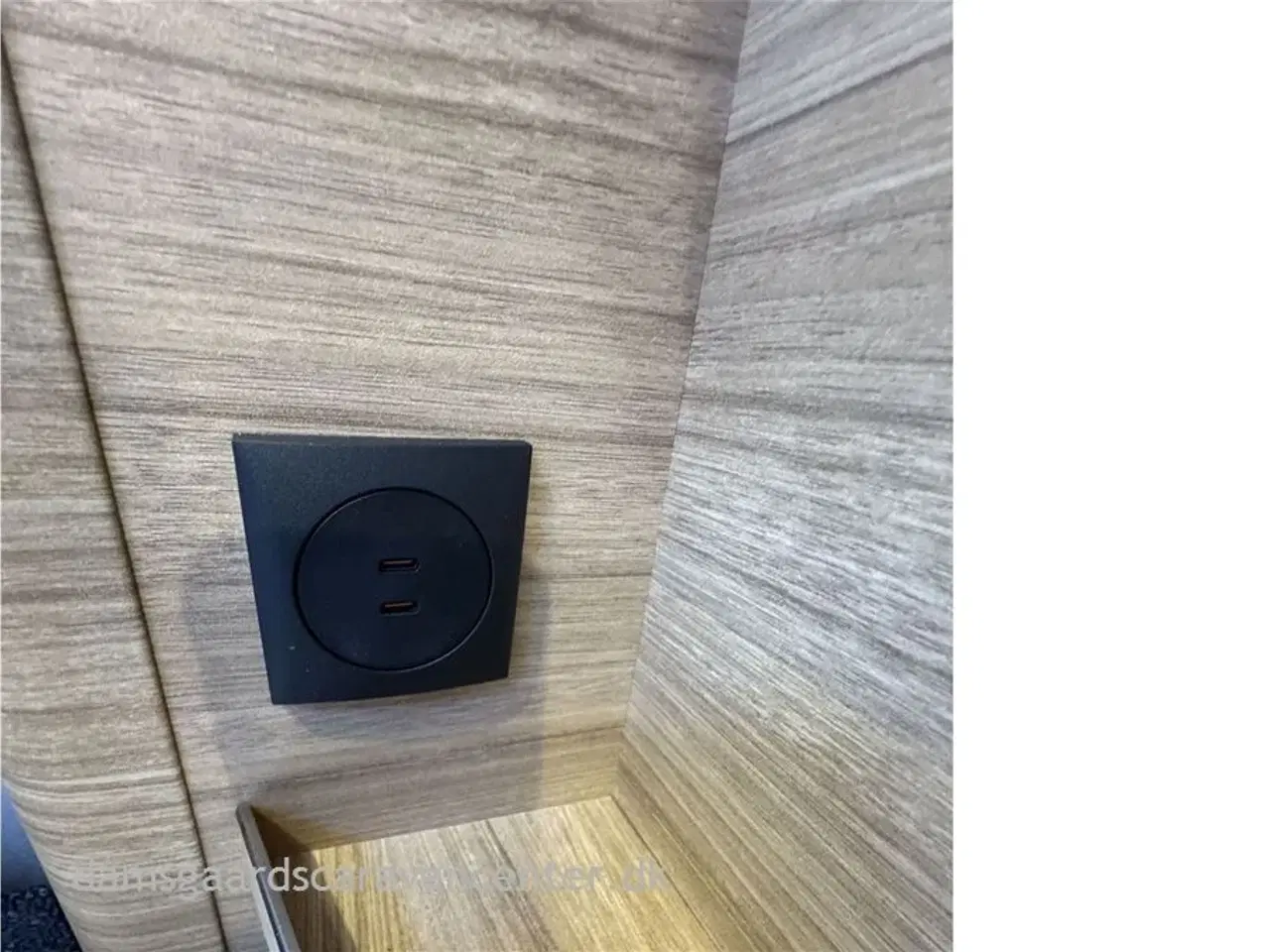 Billede 21 - 2025 - Fendt Bianco Activ 465 SFH   Fransk seng-Truma Combi4E-Gulvtemperering