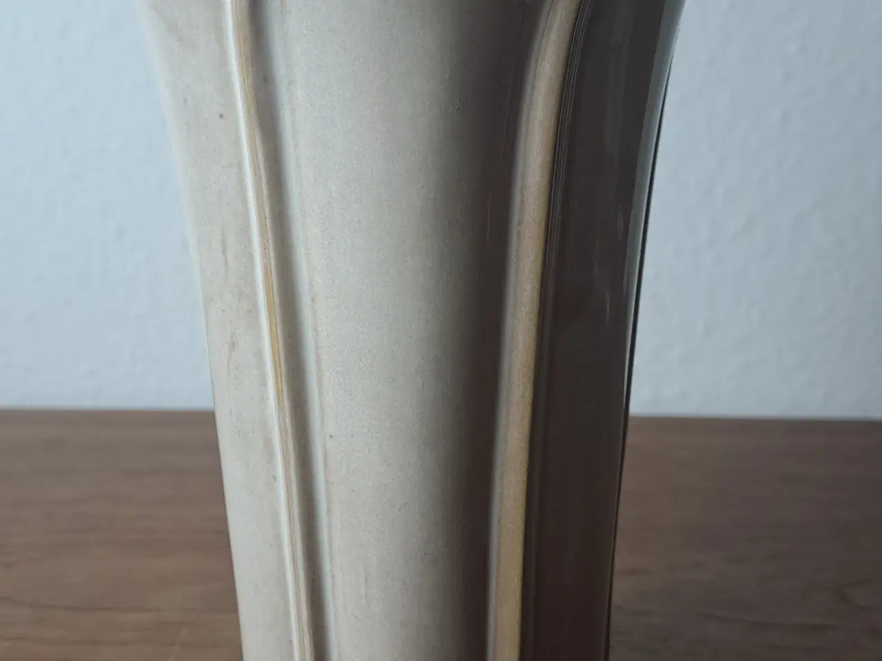 Billede 3 - Træ fyrfadstager og FP vase. 