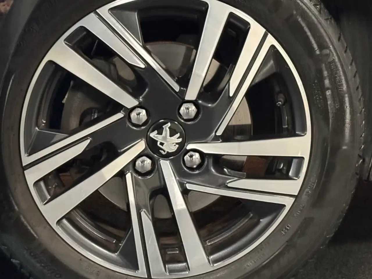 Billede 8 - Velholdt 208er