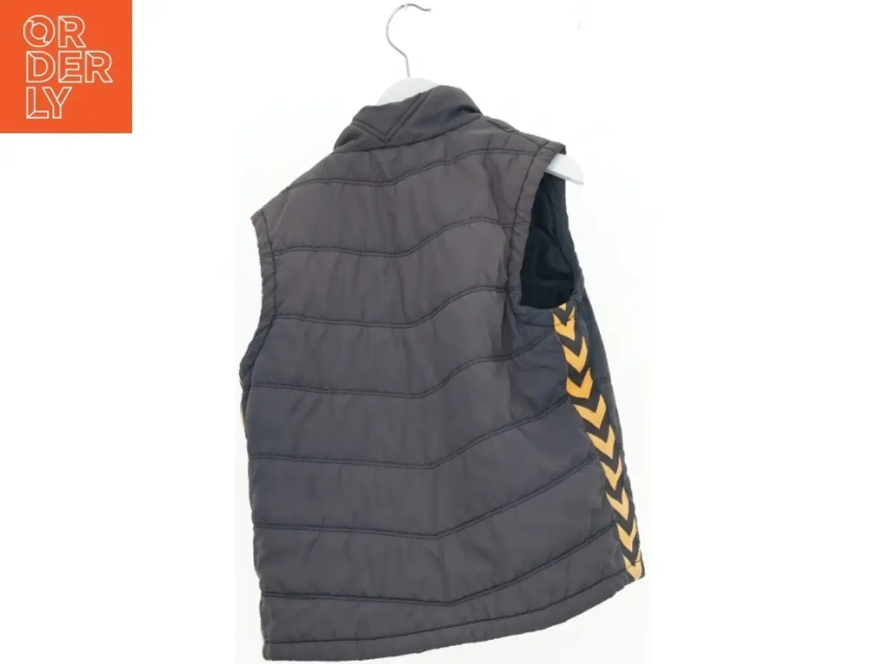Billede 1 - Vest fra Hummel (str. 134 cm)