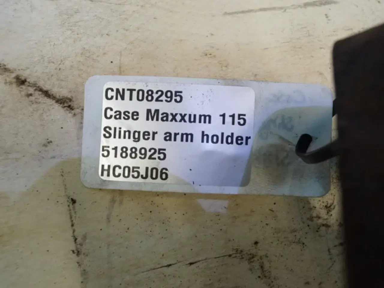 Billede 13 - Case Maxxum 115 Slinger Arm Holder 5188925