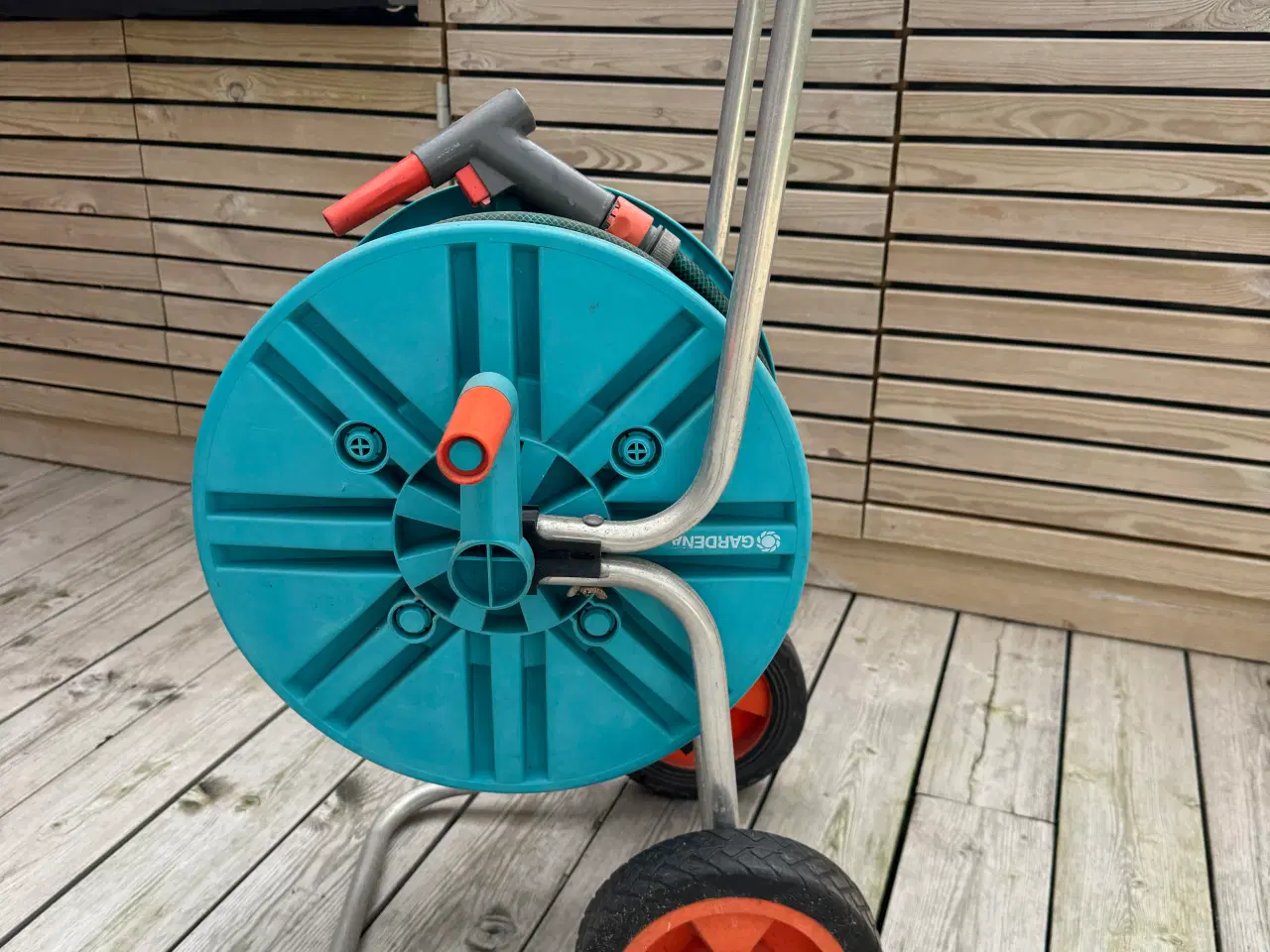 Billede 2 - Gardena slangevogn / slangeopruller med 25m slange