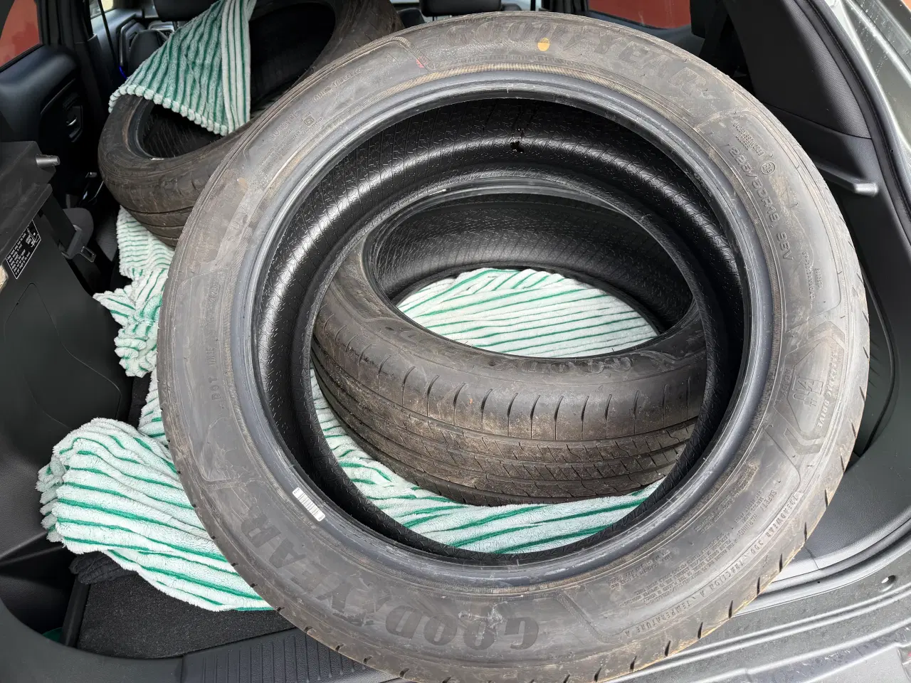 Billede 4 - Goodyear Efficient grip 2 SUV. 225/50r19 96v (4stk