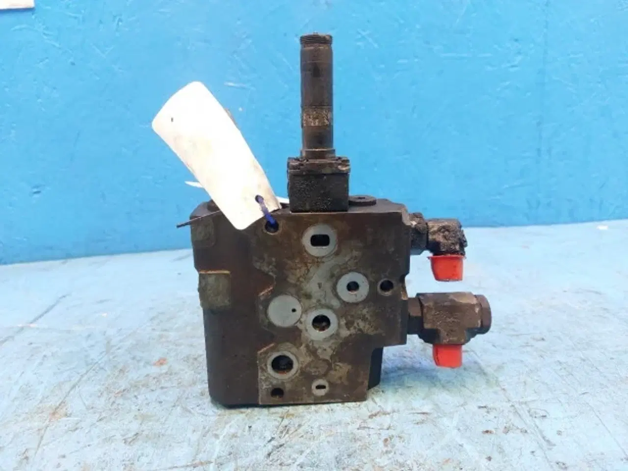 Billede 3 - New Holland CR9090 Hidraulikventil 86580299