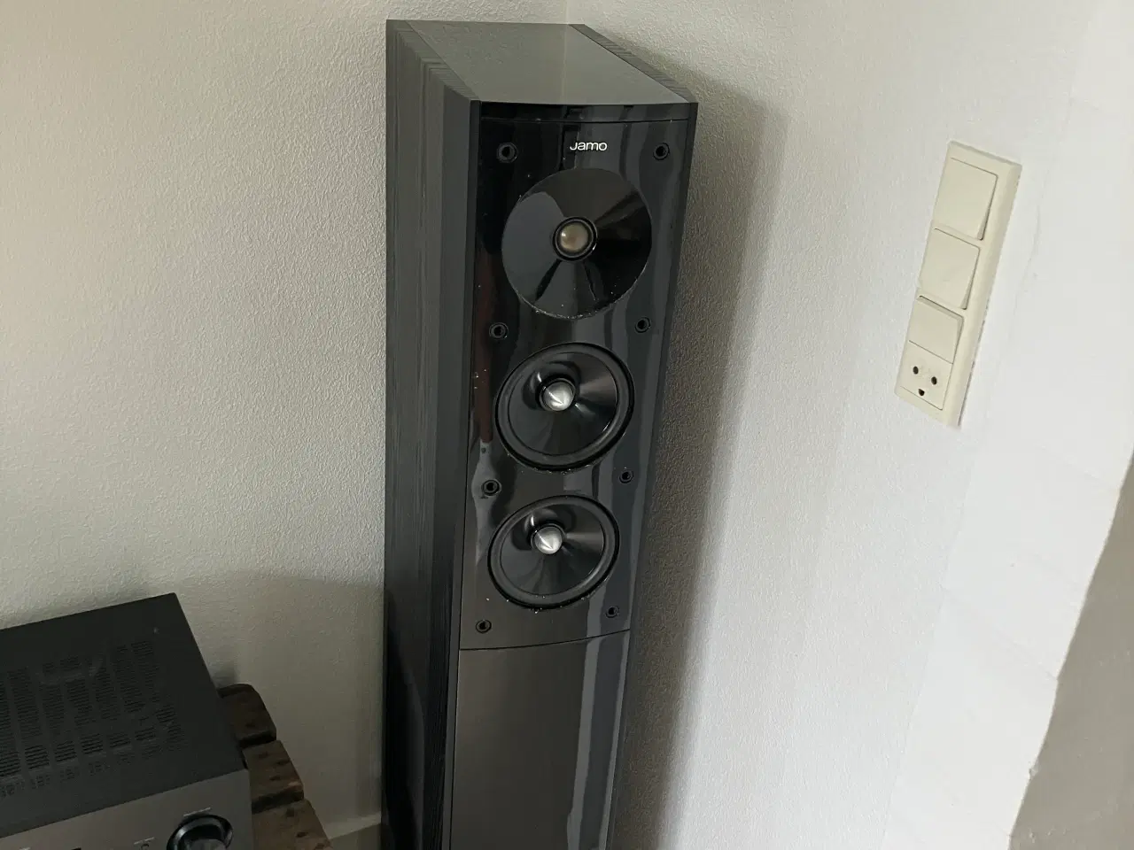 Billede 3 - sony forstærker med bluetooth og 2 stk jamo højtal