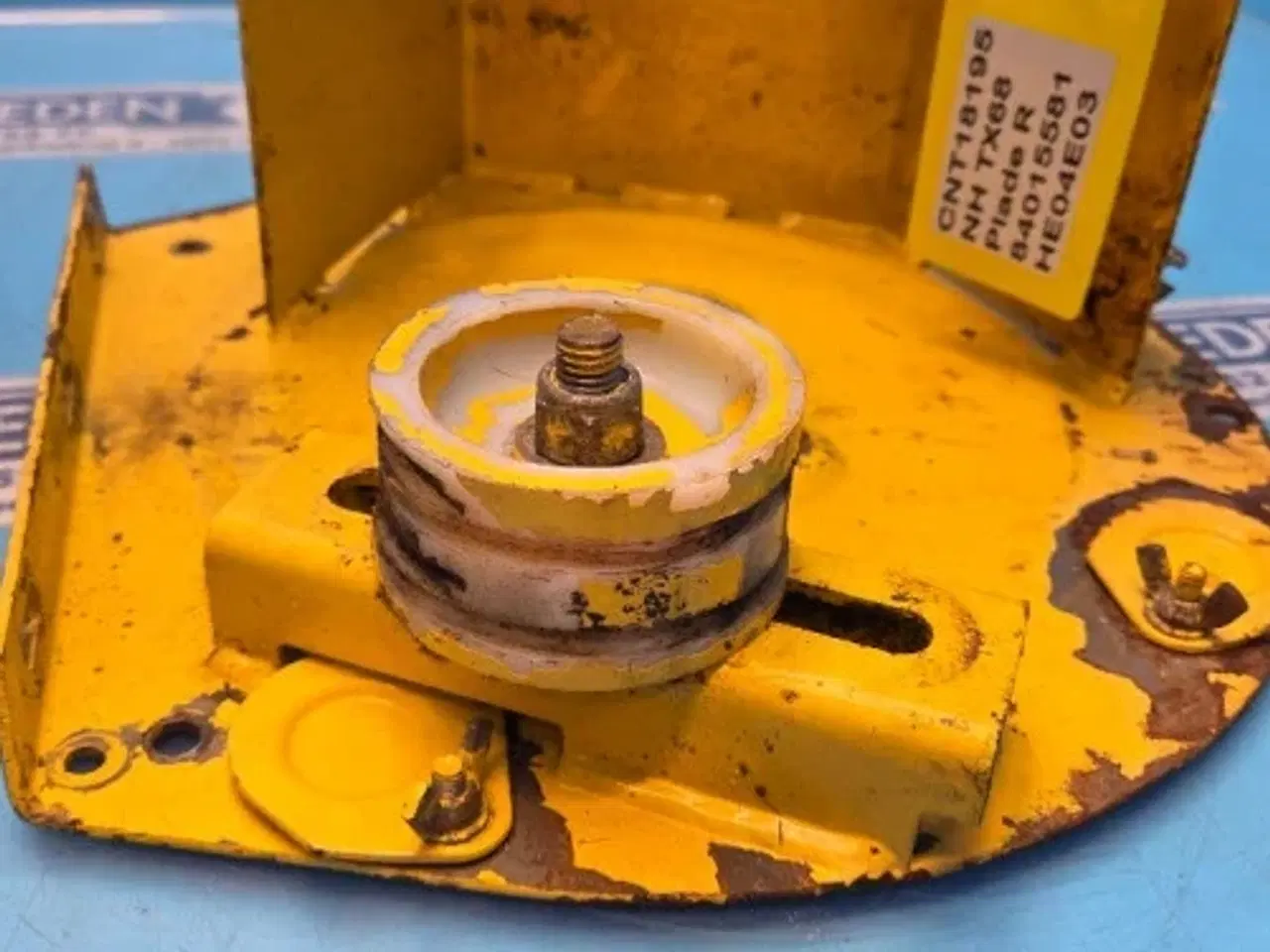 Billede 3 - New Holland TX68 Plade R.  84015581