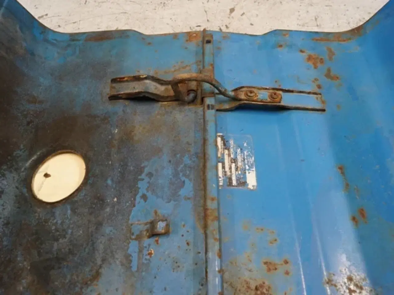 Billede 7 - Ford 4000 Motorhjelm 