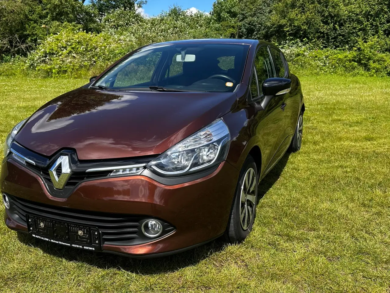 Billede 2 - Flot nysynet Renault Clio med lav KM...