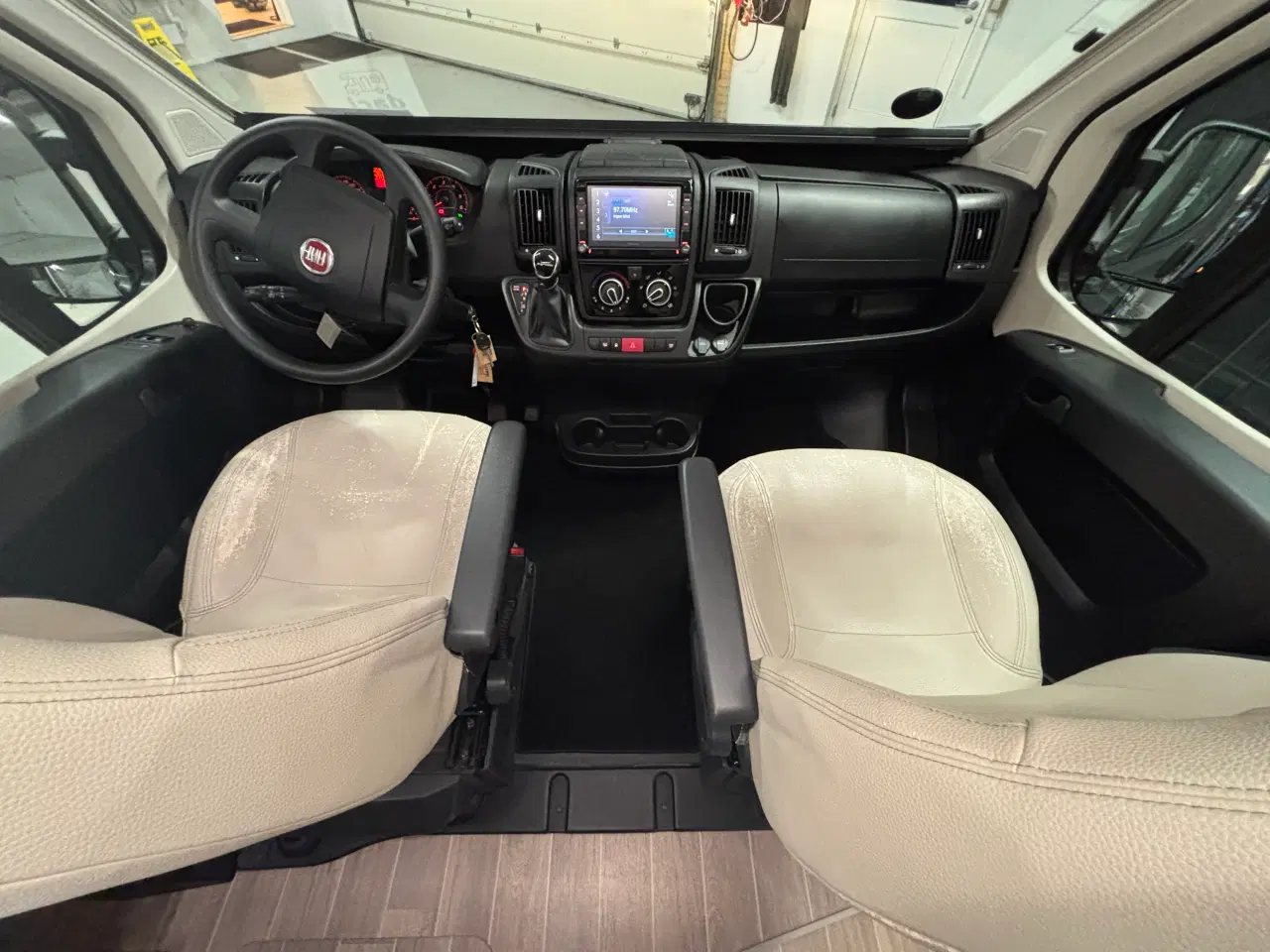 Billede 16 - Autocamper til salg - McLouis Menfys Prestige 4