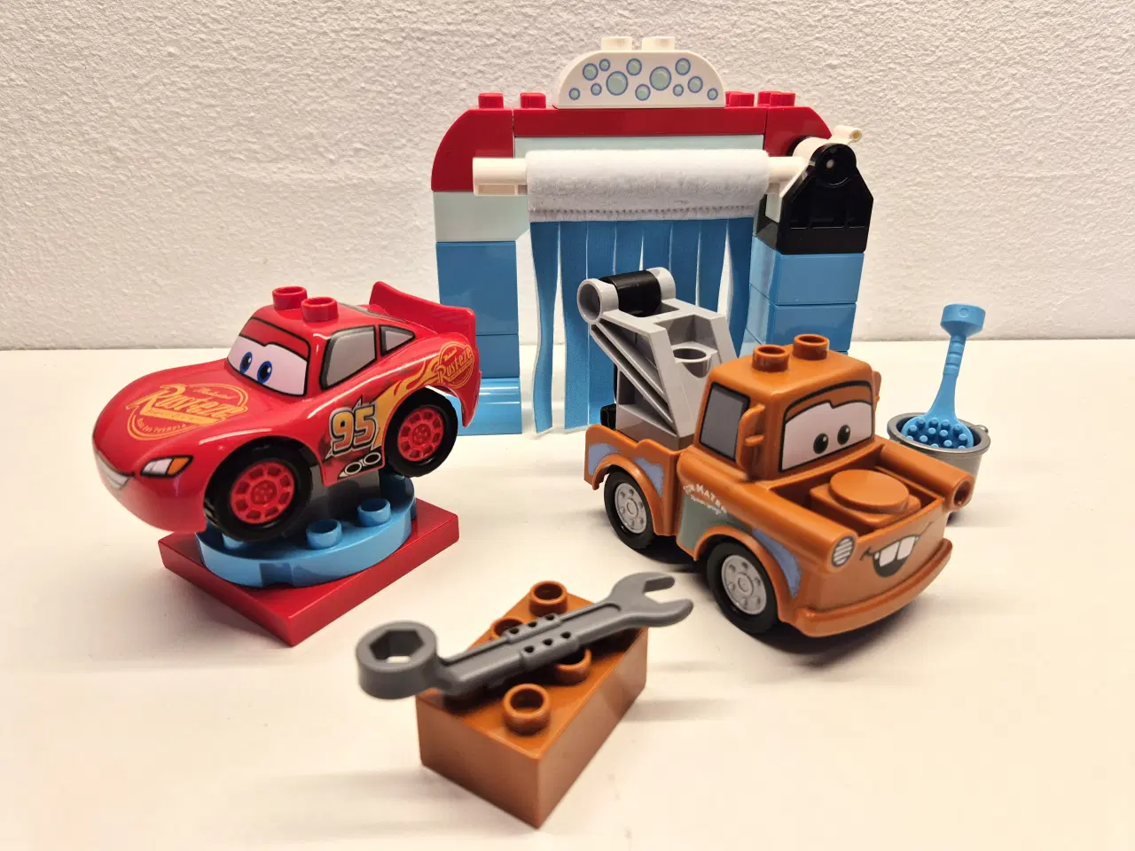 Billede 1 - Duplo Disney Cars Bumles Vaskehal NR10996, Sælges 