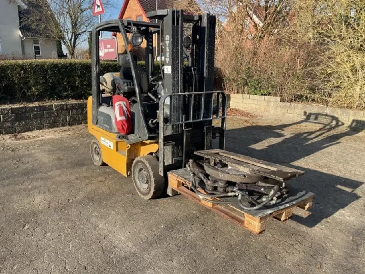 Billede 2 - Nissan 1800KG gastruck med Rotator