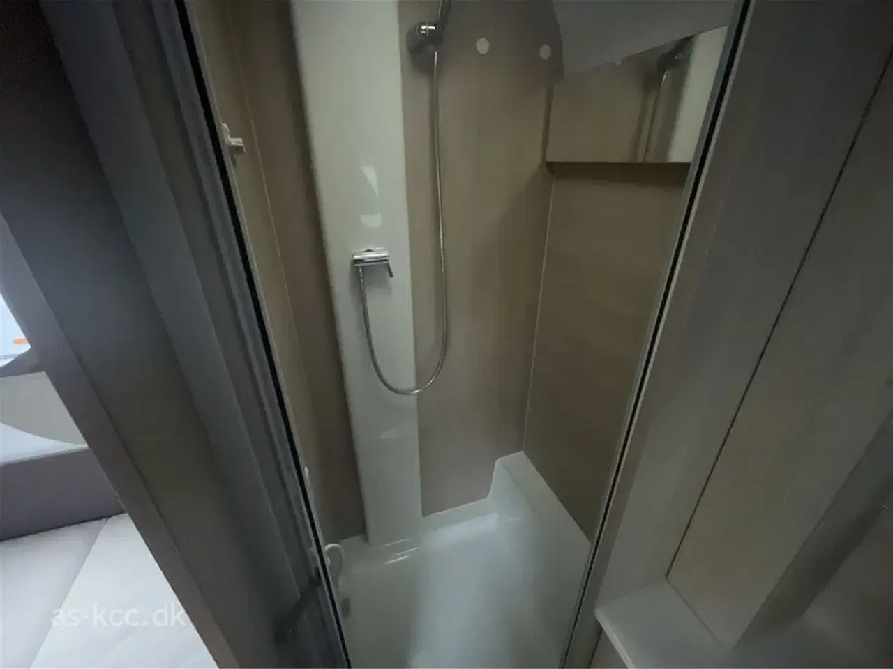 Billede 10 - 2016 - Adria Adora 572 UT Adria Adora 572 UT enkelte senge