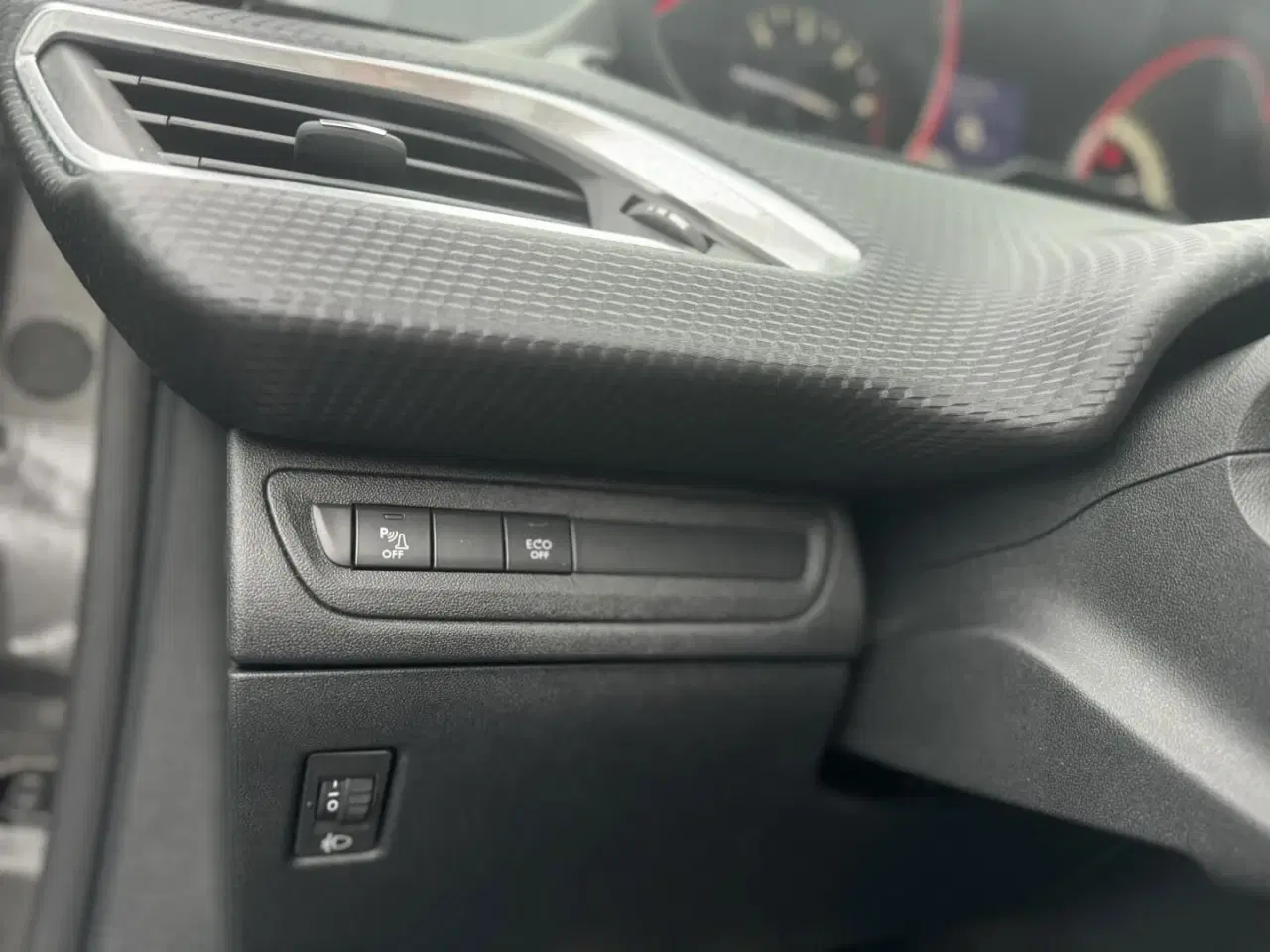 Billede 21 - Peugeot 2008 1,6 BlueHDi GT Line Sky 120HK 6g