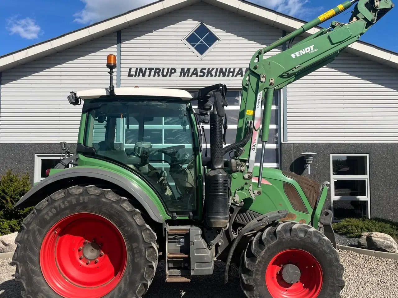 Billede 15 - Fendt 313 VARIO Med frontlift og frontlæsser