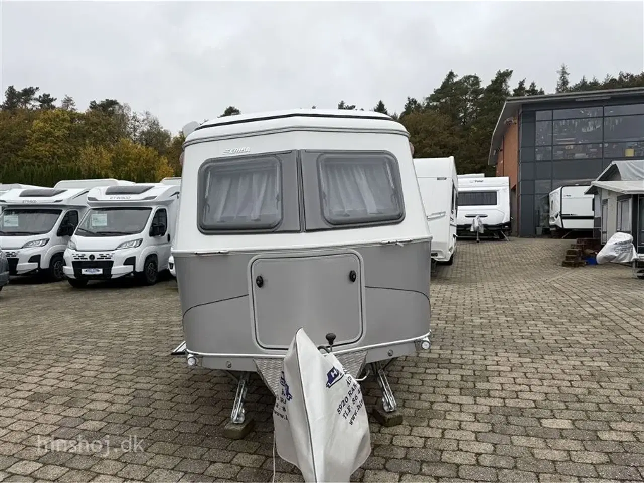 Billede 11 - 2026 - Eriba Touring 430 Legend Lækker rejsevogn med fast dobbeltseng fra Hinshøj Caravan