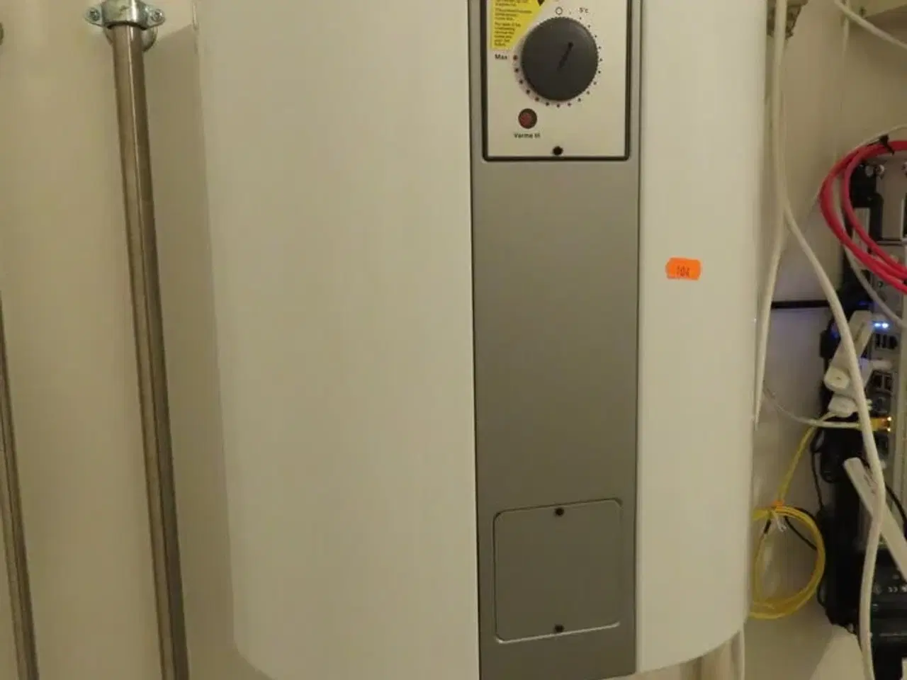 Billede 7 - Toilet, vask og vandvarmer