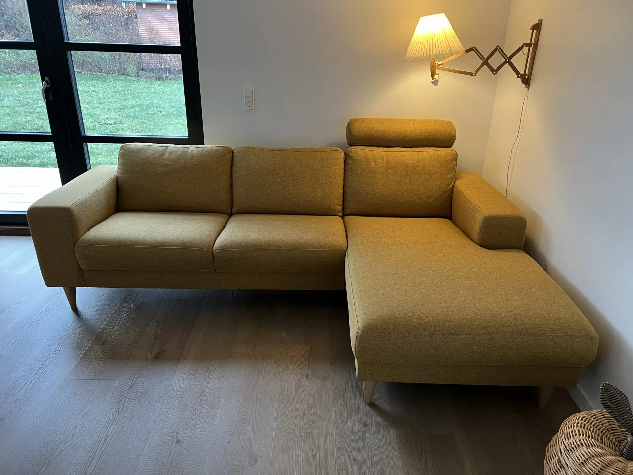 Billede 1 - Hjort Knudsen sofa med chaiselong og nakkestøtte