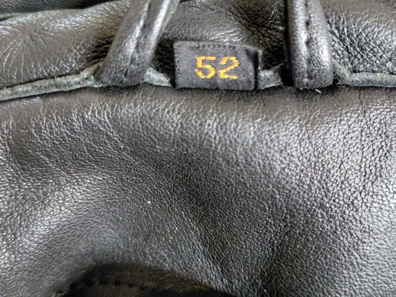 Billede 2 - Lækkert MC tøj i læder (kvinde)