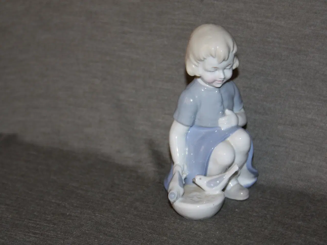 Billede 2 - Figurer højde 15 cm