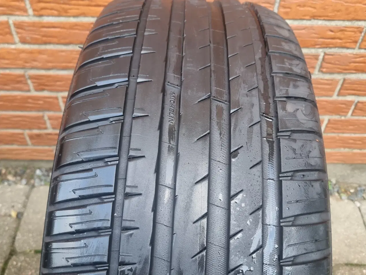 Billede 3 - Michelin Pilot Sport EV 245/45-20 – Som nye (DOT 2