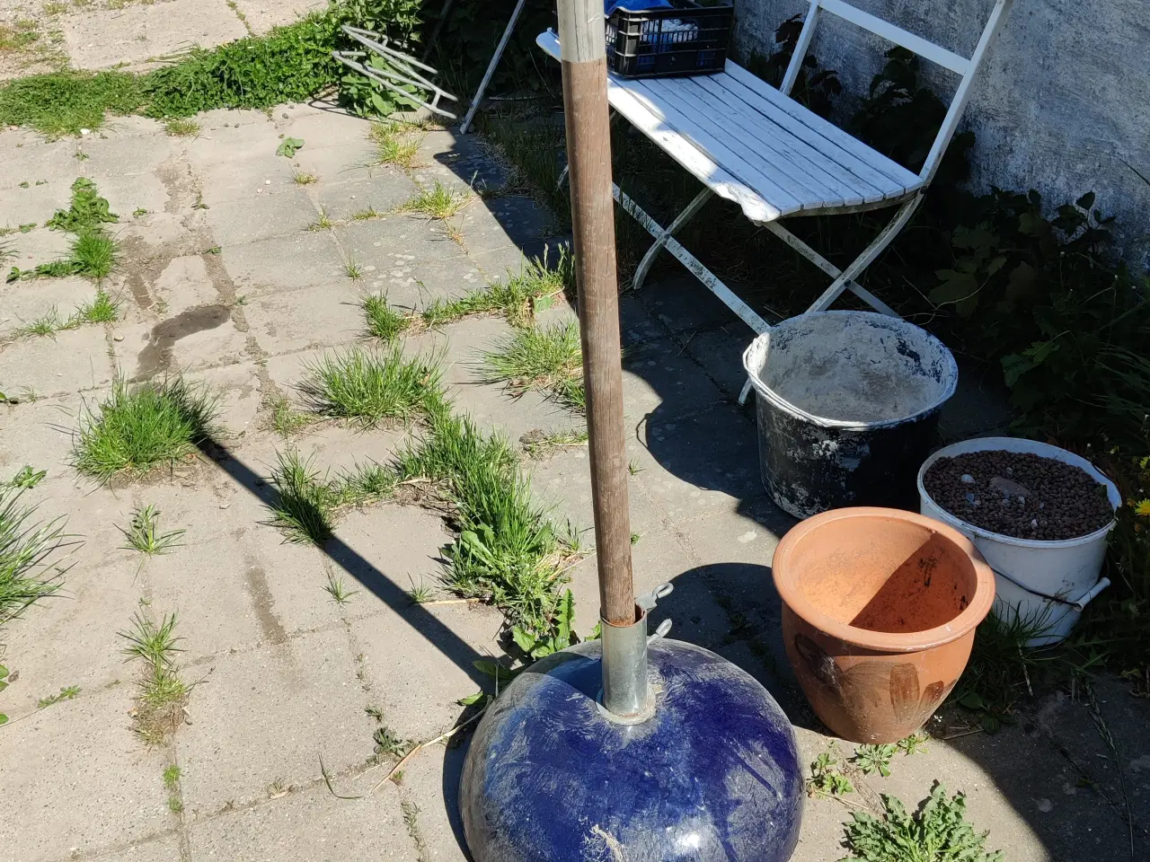 Billede 1 - Parasol fod blå glasseret. ca. 50cm i diameter
