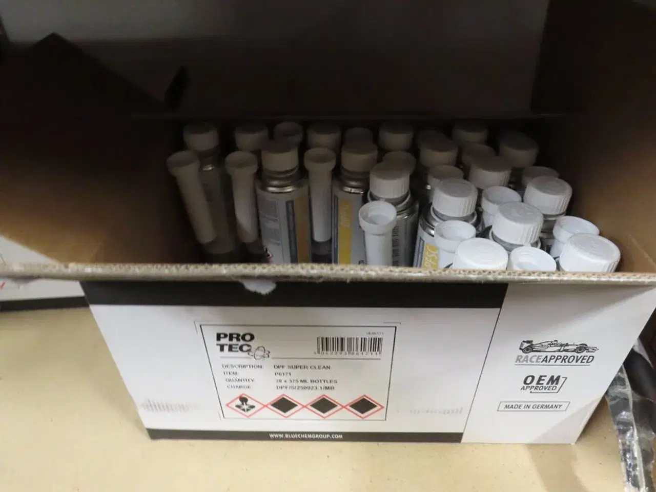 Billede 18 - Stort parti sikaflex og tilsætningsstoffer